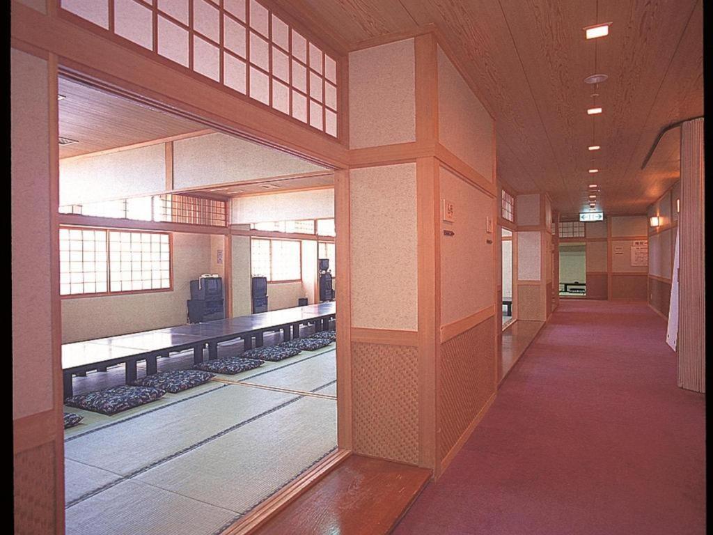 Hokkaido Futomi Meisen Manyo No Yu Ishikari Экстерьер фото